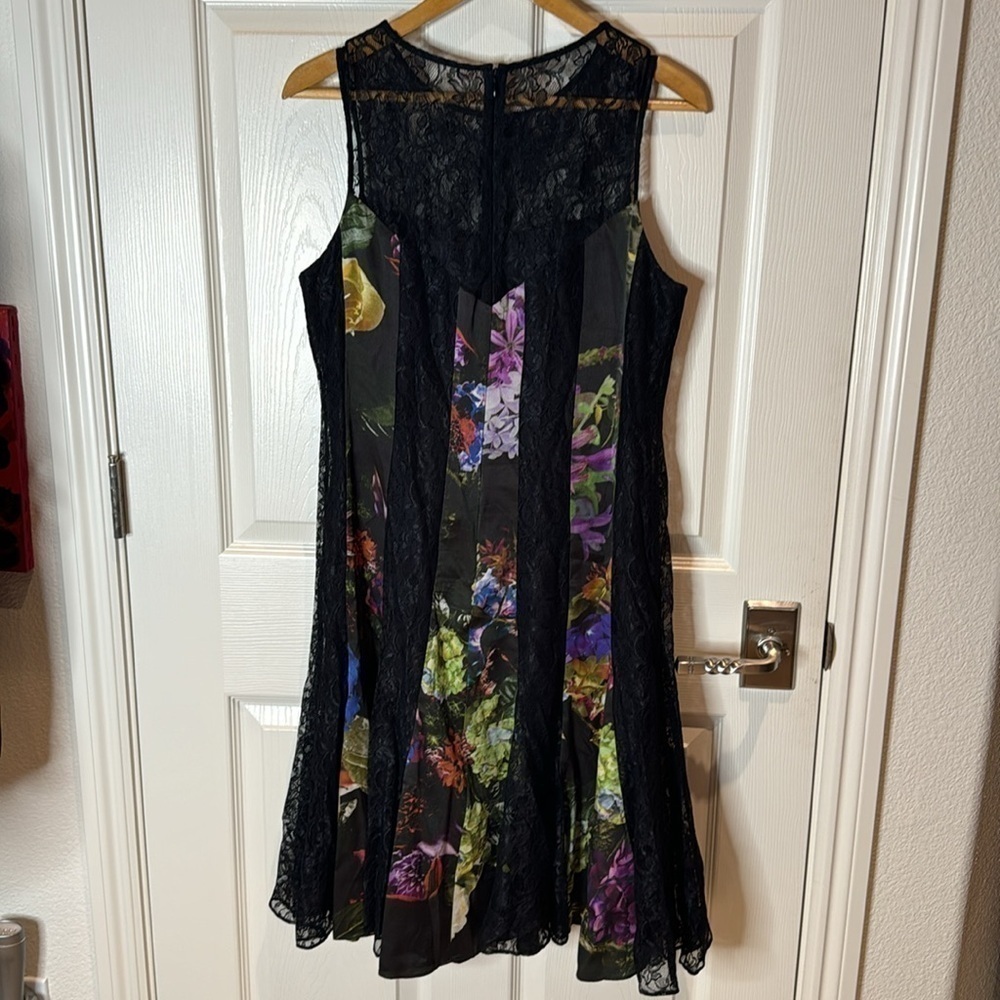 Rickie Freeman by Teri Jon silk and lace dress. Floral. So fun and classy. - Picture 5 of 8